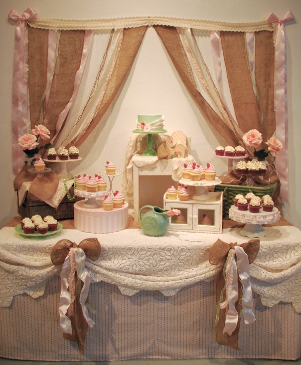 Shabby Chic Wedding Cake Table Ideas