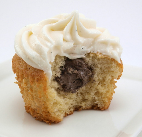 Vanilla Bean Cupcakes with Chocolate Filling