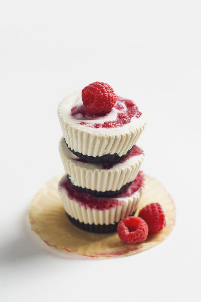 White Chocolate Raspberry Cheesecake with Oreo Crust