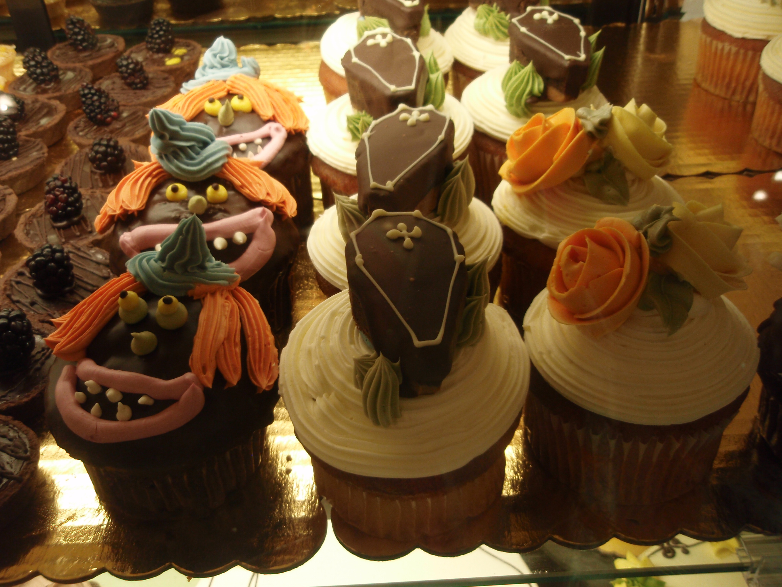 6 Photos of Square Halloween Cupcakes 6 Photos of Square Halloween Cupcakes