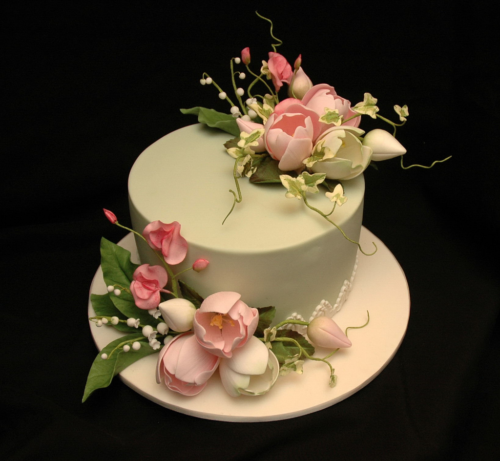Beautiful Flower Birthday Cake