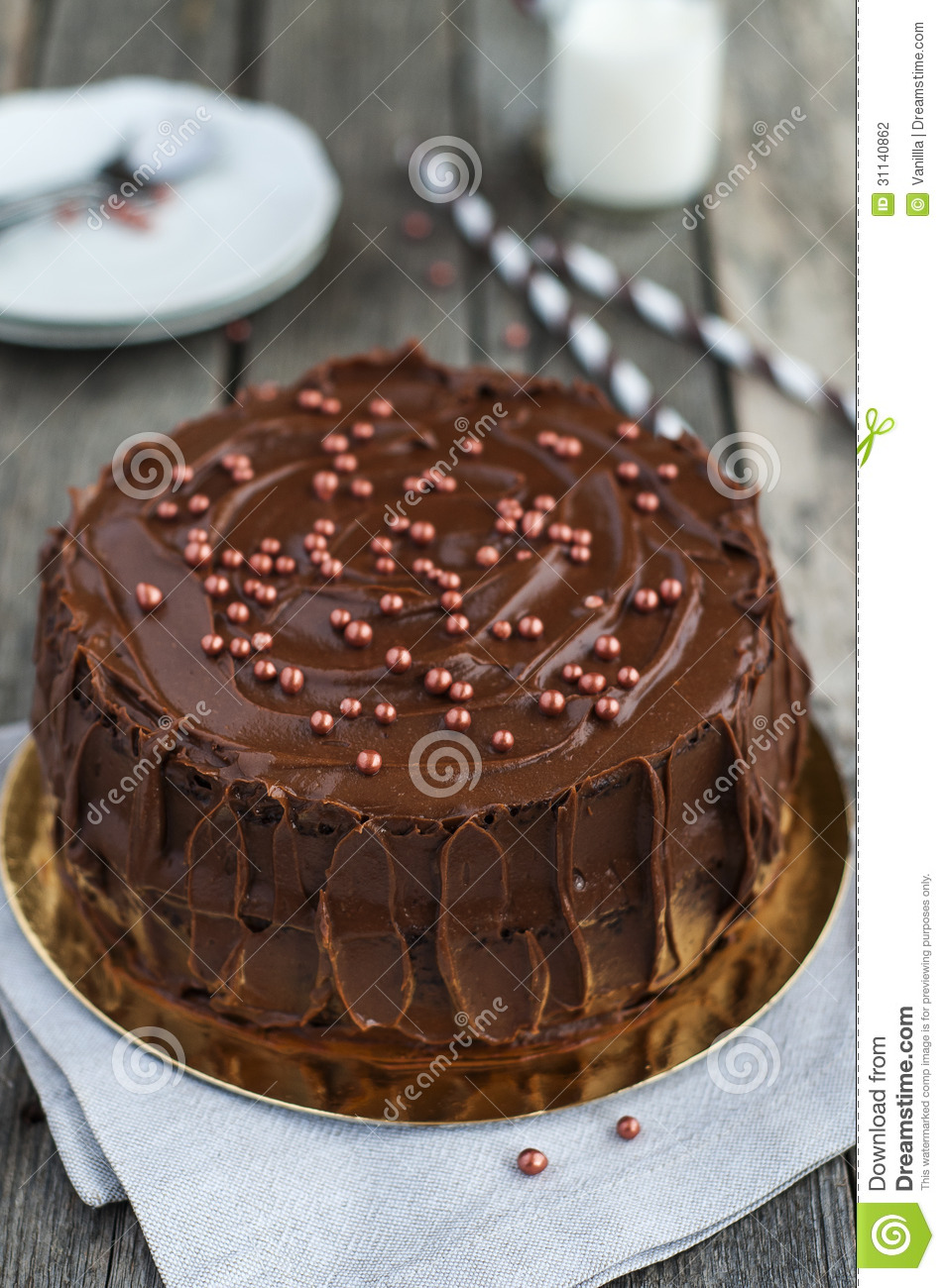 Chocolate Cakes with Sugar Pearls