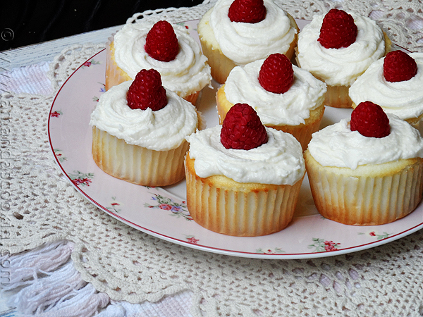 Chocolate Cupcakes with Raspberry Filling