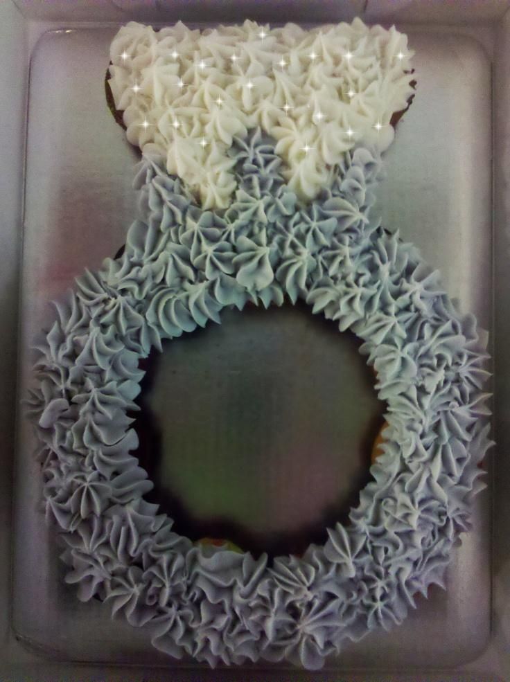 Diamond Ring Cupcake Cake