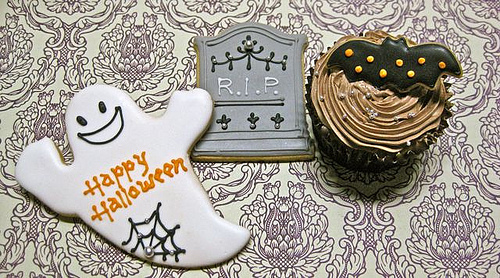 Disney Halloween Cookies and Cupcakes Disney Halloween Cookies and Cupcakes