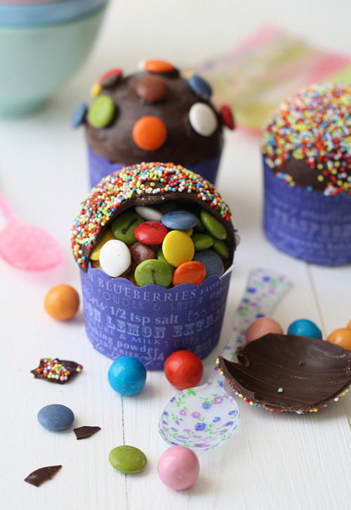 DIY Pinata Cupcakes