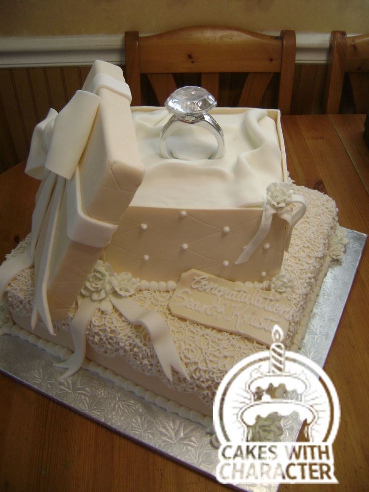 5 Photos of Cakes Designed Like Diamond Ring