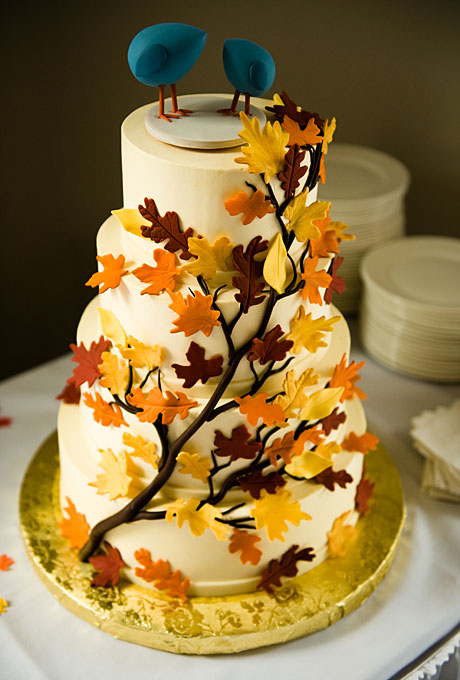 Fall Leaves Wedding Cake