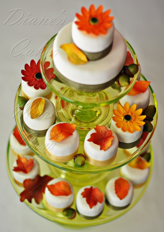 Fall Mini Wedding Cakes