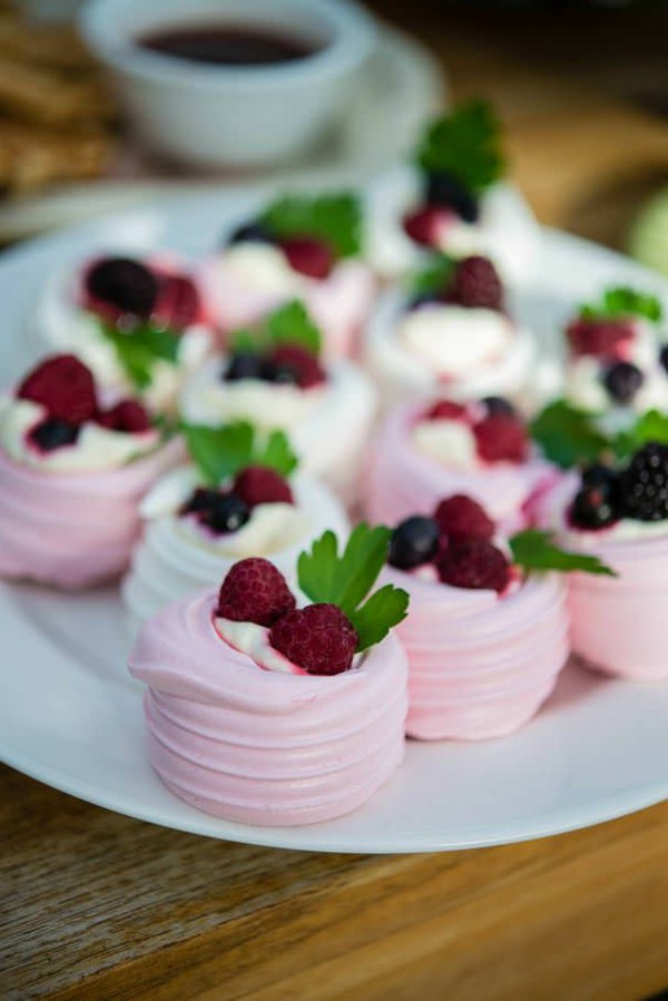 Fancy Mini Cakes Fancy Mini Cakes