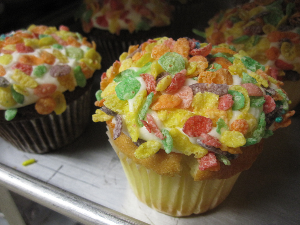 Fruity Pebble Cupcakes