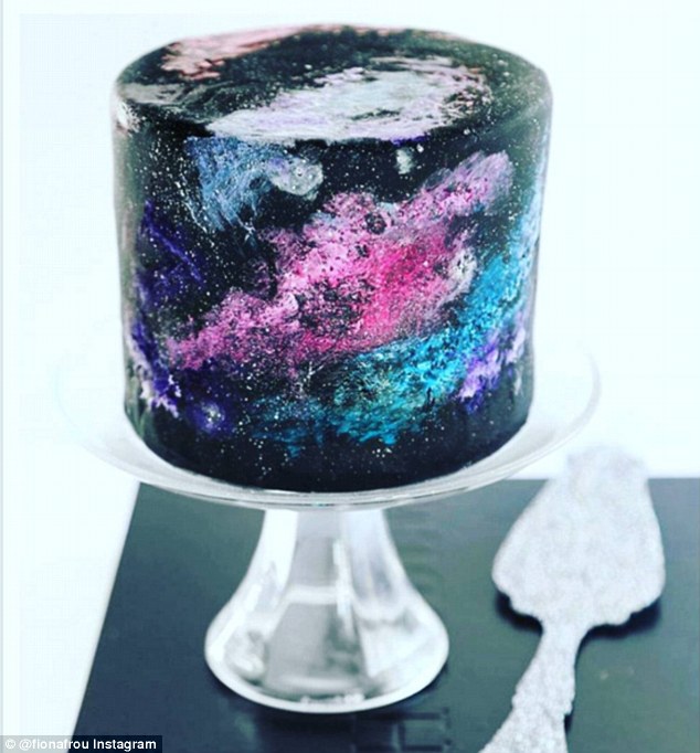 Galaxy Wedding Cake Mirror