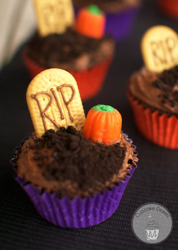 Graveyard Cupcakes Halloween