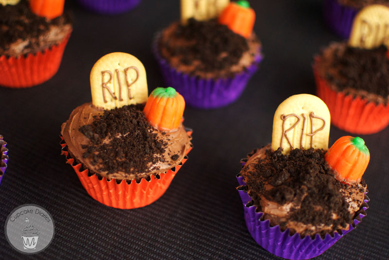 Graveyard Cupcakes Halloween