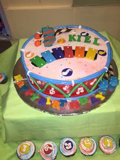 Images of Musical Instruments Birthday Cake