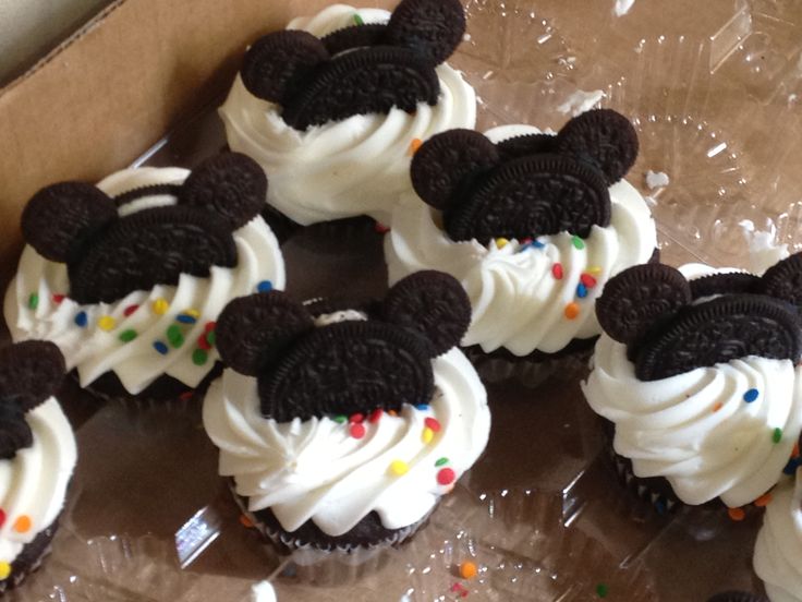 Mickey Mouse Cupcakes Made with Oreos