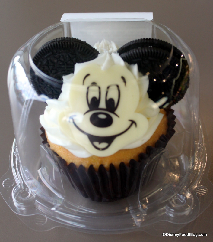 Mickey Mouse Cupcakes with Oreos