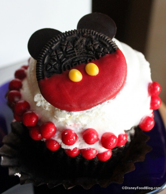 Mickey Mouse Oreo Cupcakes