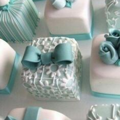 Mini Tiffany Blue Wedding Cakes