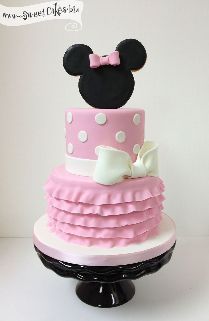 Minnie Mouse Birthday Cake