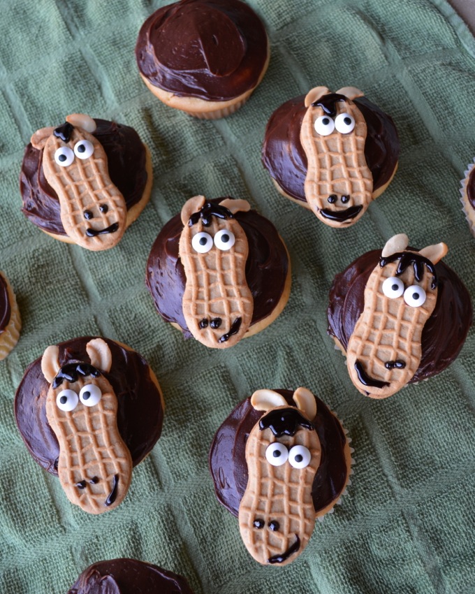 Nutter Butter Horse Cupcakes