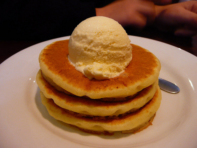 Pancakes with Ice Cream Pancakes with Ice Cream