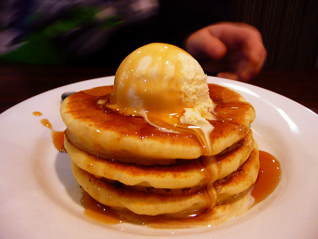 Pancakes with Ice Cream Pancakes with Ice Cream