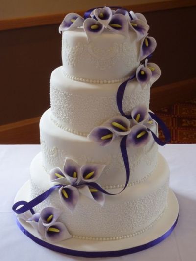 Purple Calla Lily Wedding Cake