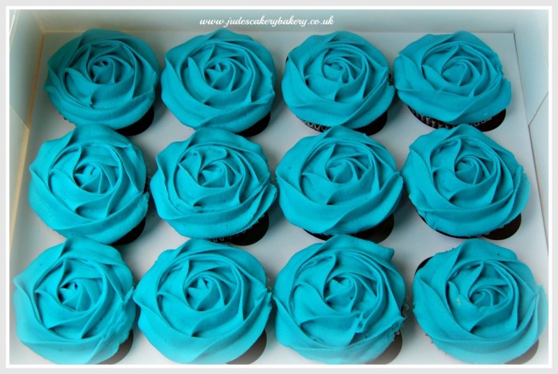 Teal Rose Swirl Cupcakes