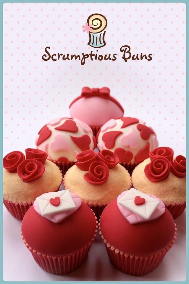 Valentine's Day Cake and Cupcakes Valentine's Day Cake and Cupcakes