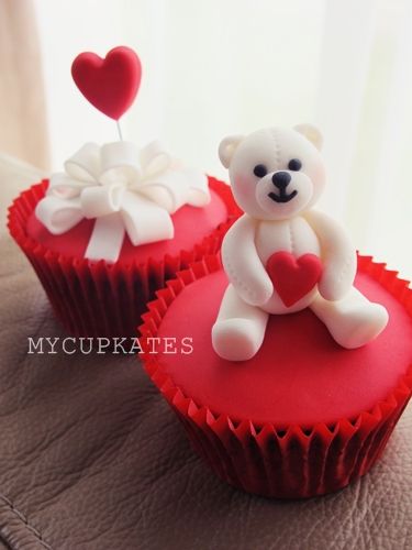 Valentine's Day Cookies and Cupcakes