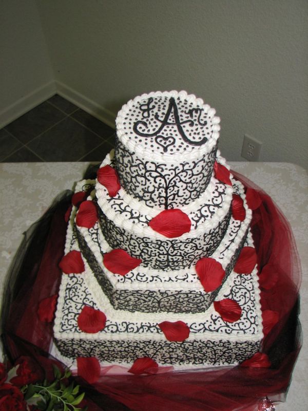 Wedding Cake White with Red Roses