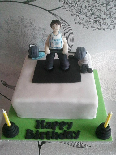 Weight Lifting Birthday Cake