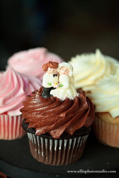 Bride and Groom Cupcake Liners