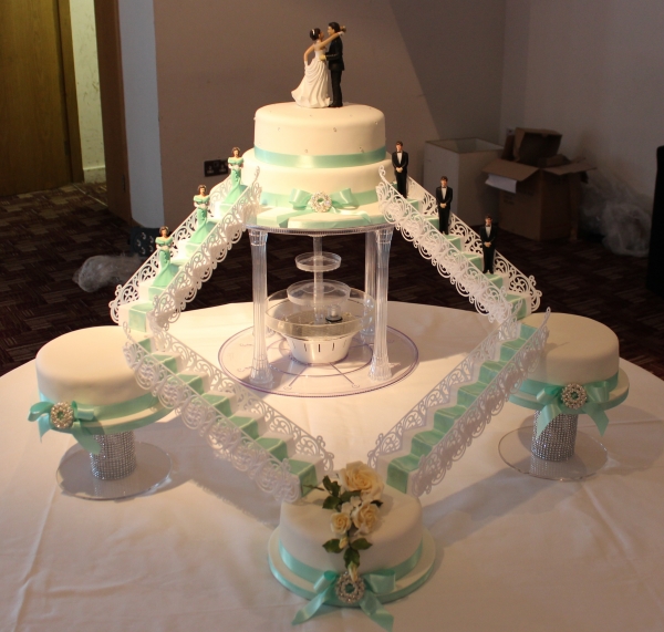 Bridge Wedding Cakes with Fountains