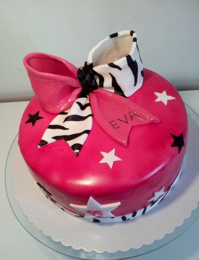 Cheerleader Birthday Cake Cheerleader Birthday Cake