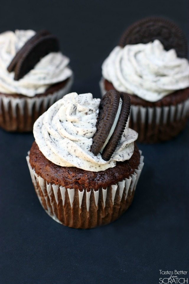 Chocolate Cupcake with Oreo Filling Chocolate Cupcake with Oreo Filling