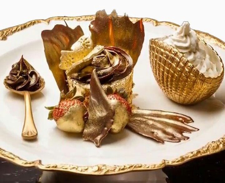 Edible Gold Cupcakes Edible Gold Cupcakes