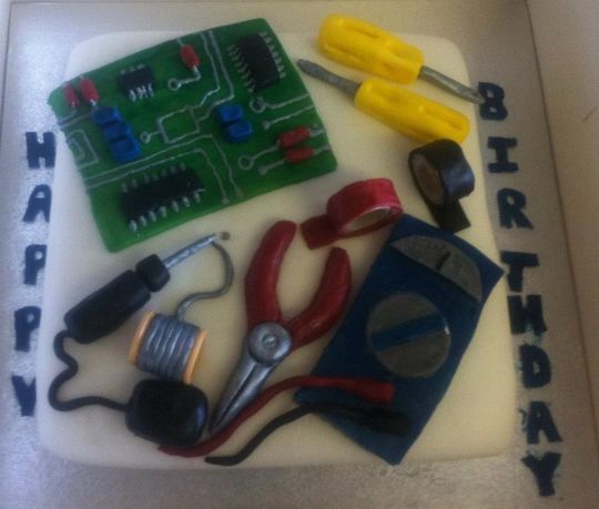 13 Photos of Electrical Themed Cakes 13 Photos of Electrical Themed Cakes