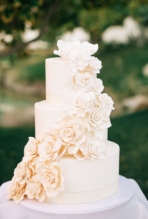 Elegant Three Tier Wedding Cake