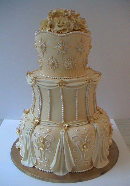 Elegant Wedding Cake