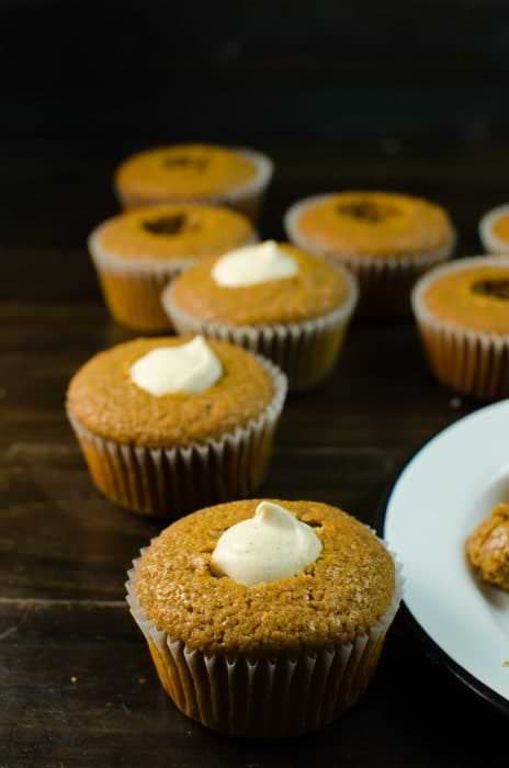 Gingerbread Cupcakes with Cream Cheese Frosting Gingerbread Cupcakes with Cream Cheese Frosting