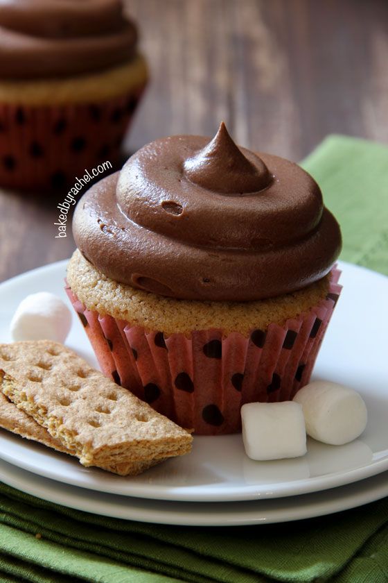 Graham Cracker Marshmallow Chocolate Cupcakes