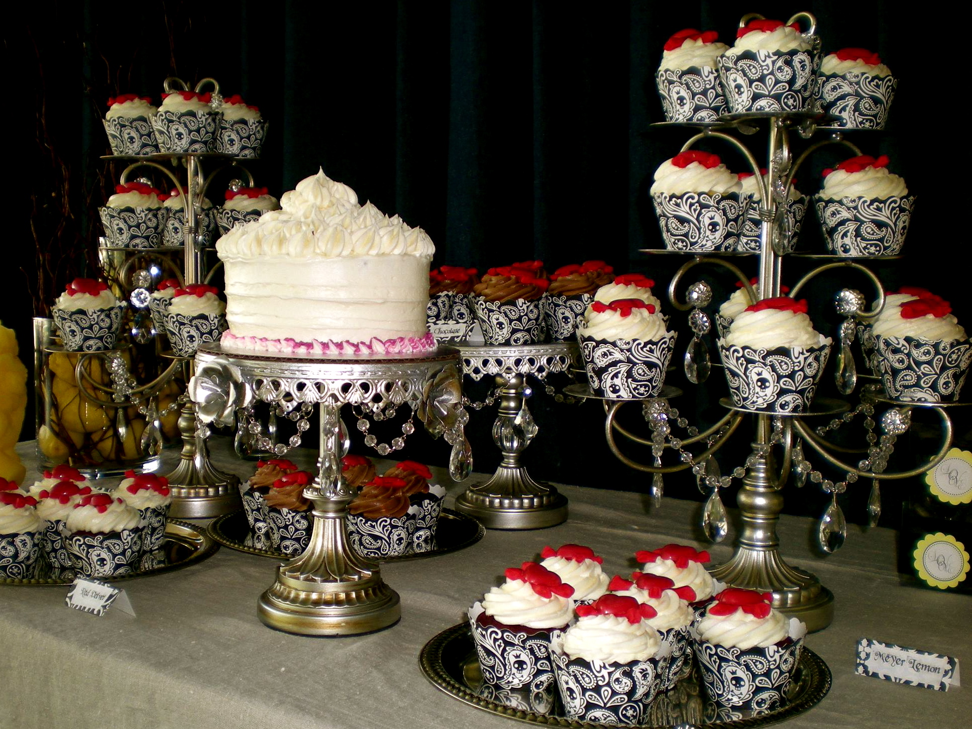 Halloween Wedding Cake and Cupcakes