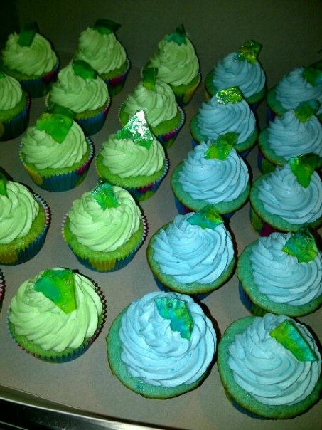 Jolly Rancher Blue Raspberry Cupcakes