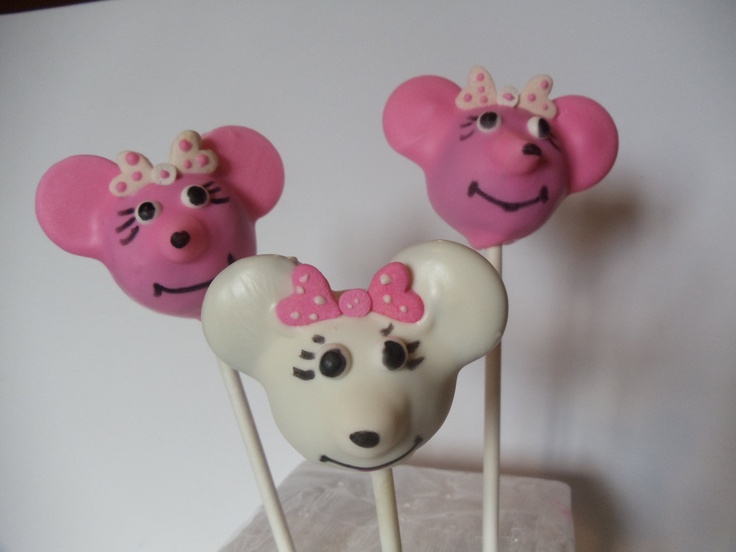 Minnie Mouse Cake Pops Minnie Mouse Cake Pops