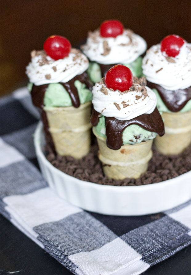 Mint Chocolate Ice Cream Cone Cupcakes