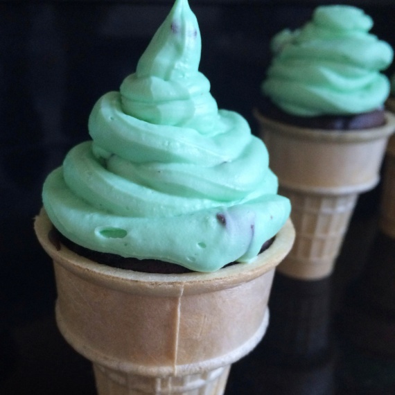 Mint Chocolate Ice Cream Cone Cupcakes