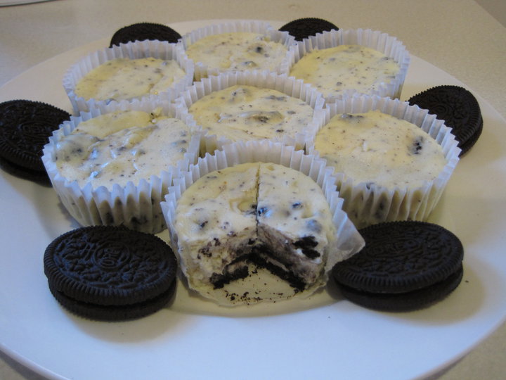 Oreo Cookies and Cream Cheesecake Cupcakes