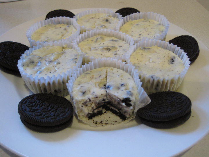 Oreo Cookies and Cream Cheesecake Cupcakes Oreo Cookies and Cream Cheesecake Cupcakes